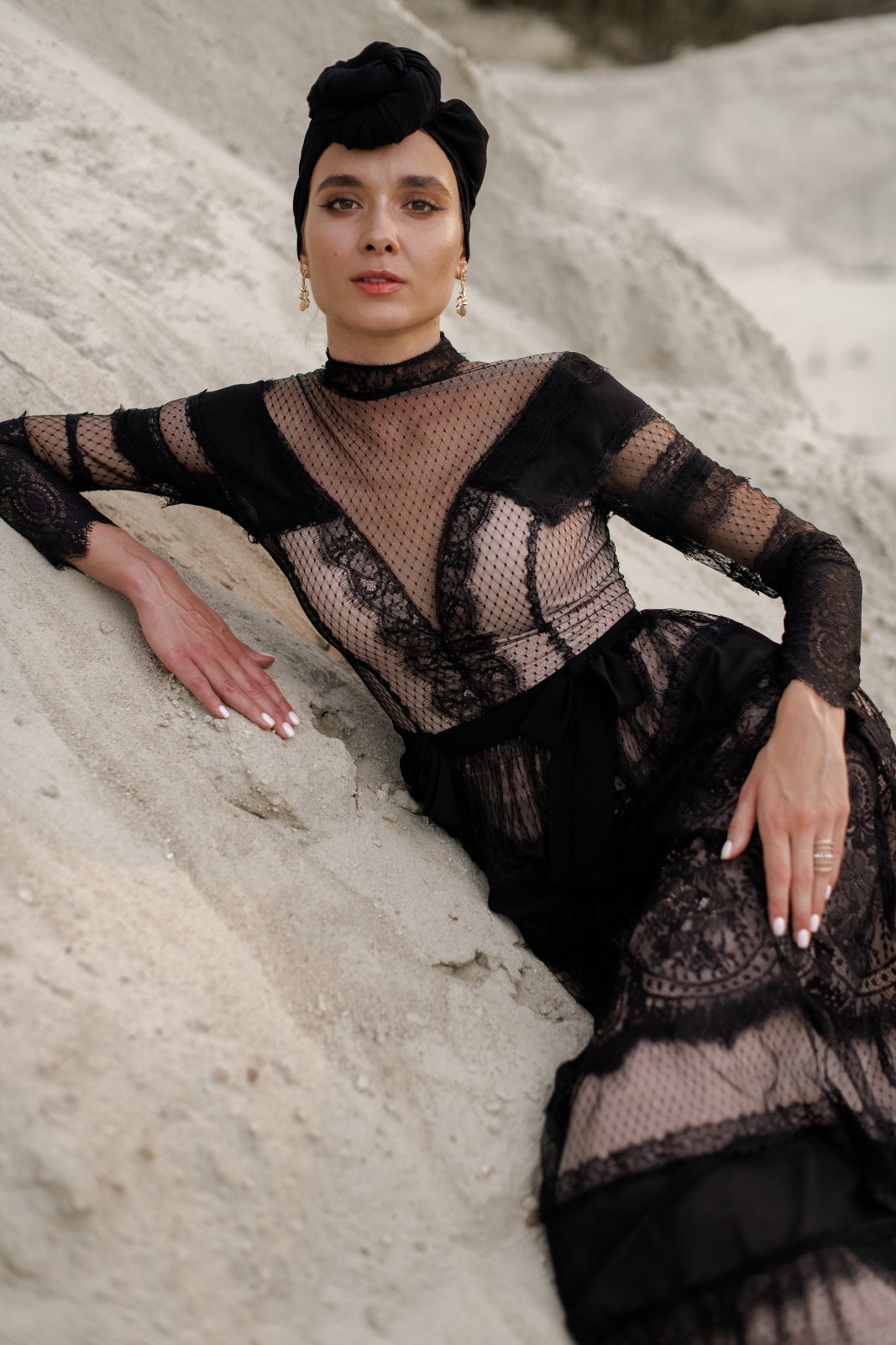 Incredible wedding and evening dresses in black